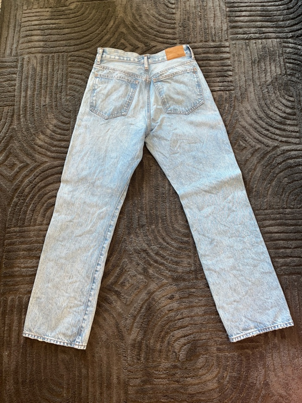 Madewell Light Blue 90’s Straight Leg Jeans - Picture 4 of 11